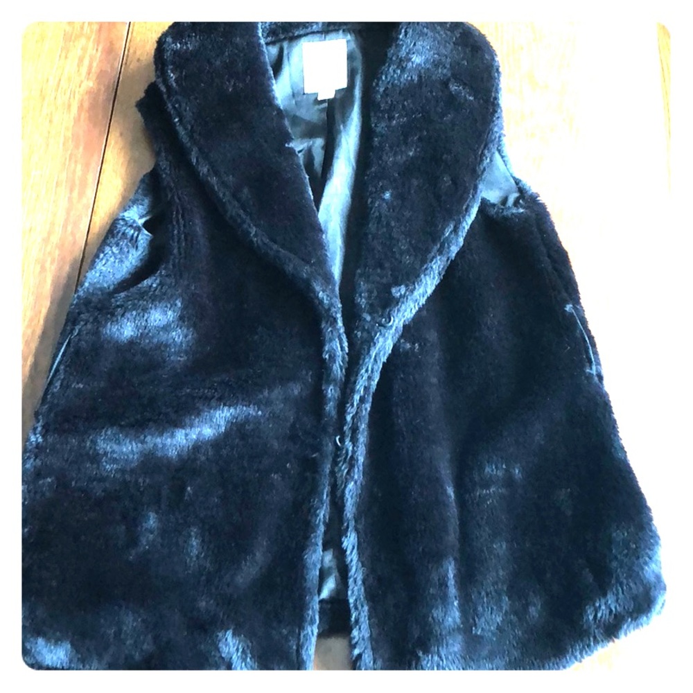 Tulle black fur vest